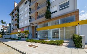 MOR - Apartamentos a 230m da Praia de Jurerê Floripa/SC